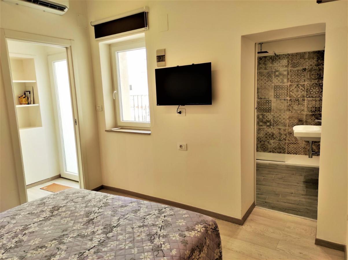 Edesia Apartment- Ortigia Holidays Сиракуза Екстериор снимка
