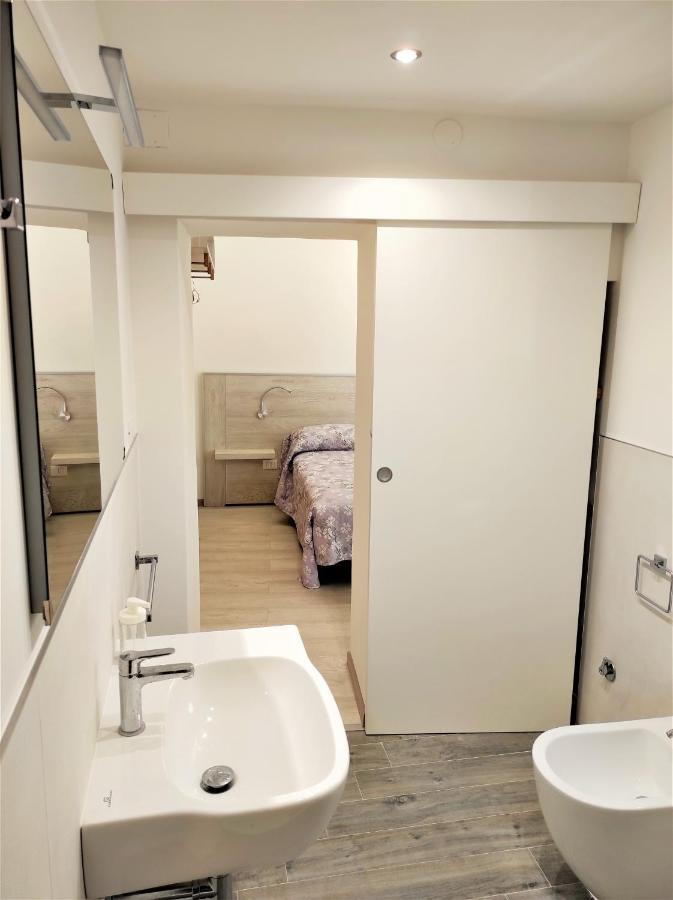 Edesia Apartment- Ortigia Holidays Сиракуза Екстериор снимка
